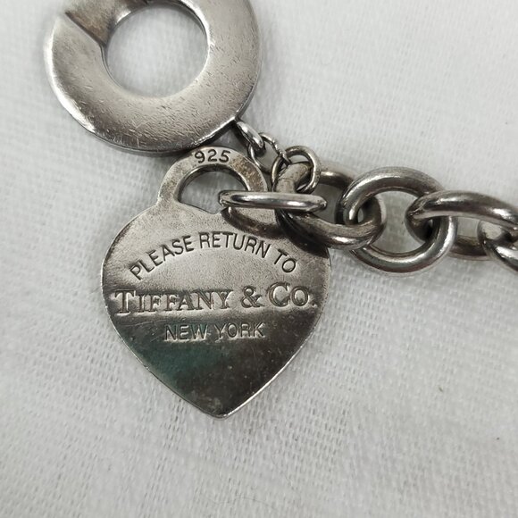 Gorgeous Vintage Tiffany & Co 925 Sterling Silver Heart & Tag Toggle Bracelet - Picture 5 of 14